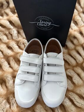 NWT-  White Leather Sneakers (EU 39 / US 8.5)